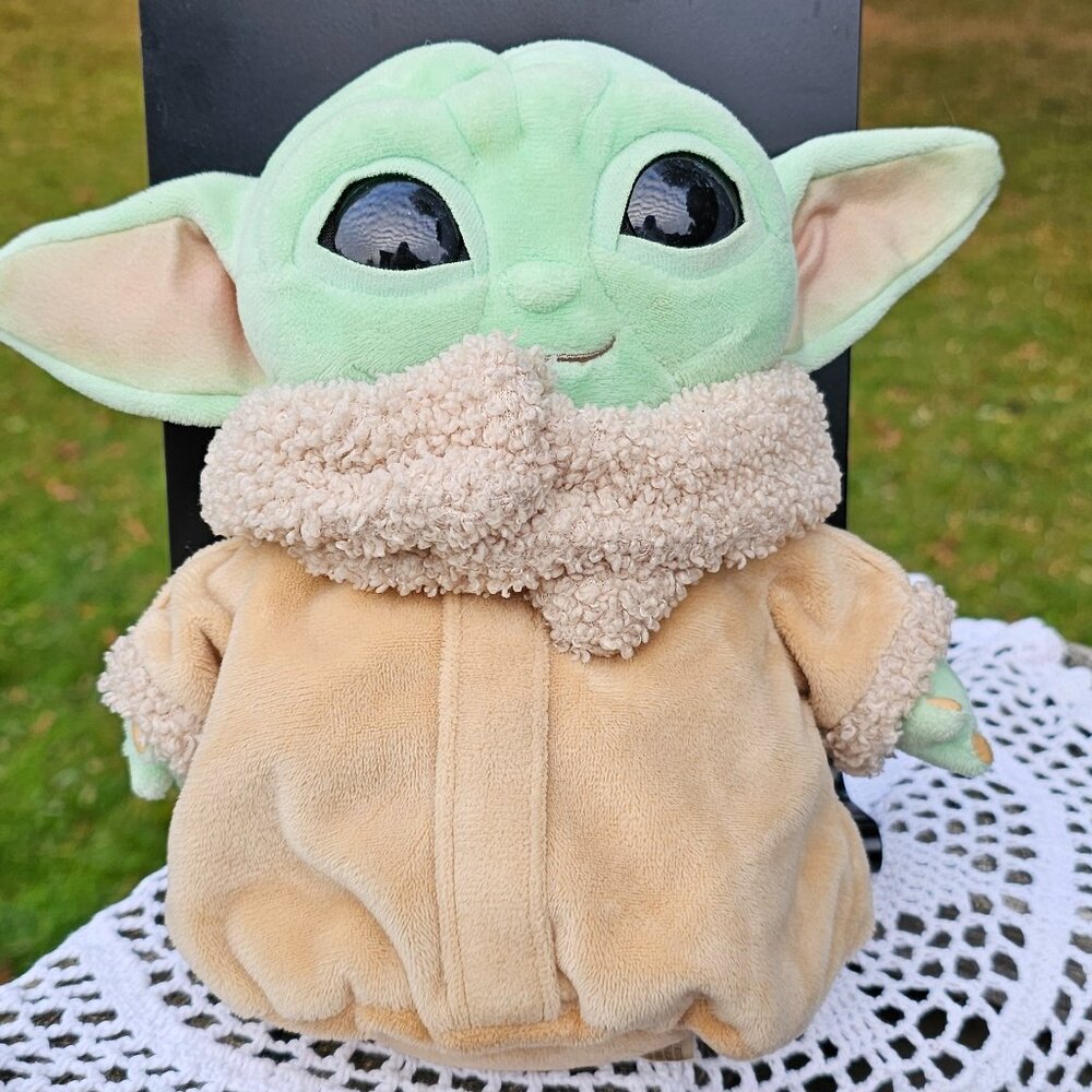 Star Wars The Mandalorian Grogu plush The Child Baby Yoda Mattel dated 2020